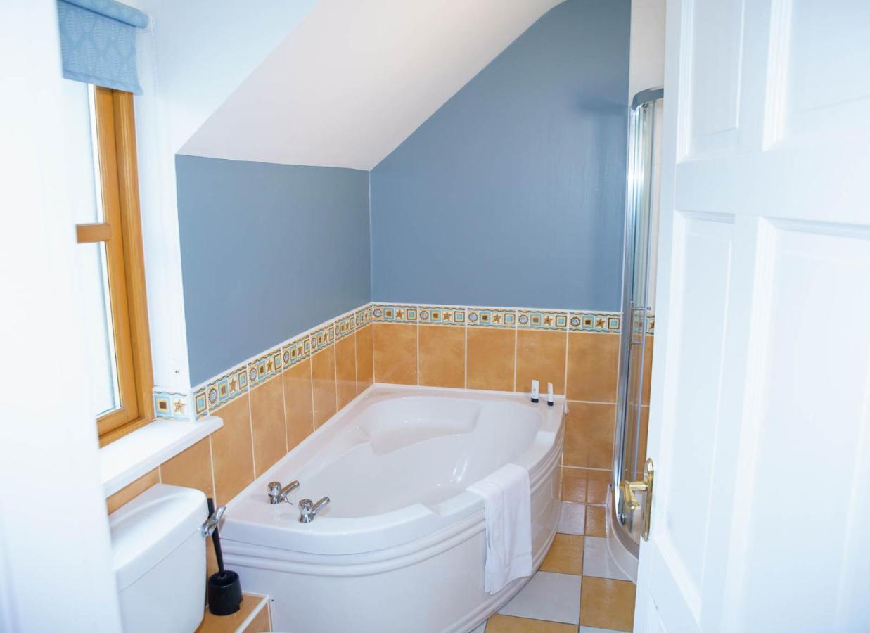 Dingle Courtyard Cottages 4 Bed By Trident Holiday Homes Εξωτερικό φωτογραφία